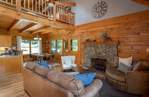 Boone Cabin | Mountain Getaway in Fantastic Location