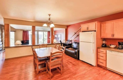 Silvercreek Apartment | Mountain getaway wi-fi pvt hot tub, ski in-ski out! 62