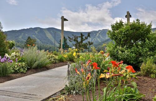 Killington Apartment | Mountain Green Resort by Killington VR - 2 Bedrooms