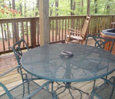 Mount Ida House | Mountain Harbor Forest View Lodge cottage