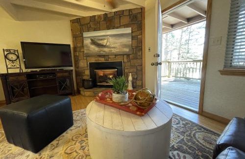 Mount Ida House | Mountain Harbor two bedroom Lodge cottage