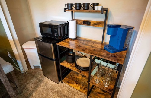 Woodland Estates Apartment | Mountain Haus 2Bdr Apt w Mtn Views Patio Space
