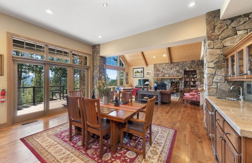 Gold Mountain House | Mountain Heaven
