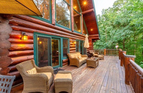 Sylva House | Mountain Heritage Lodge