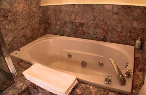 Wrightwood House | Mountain High Luxury Castle &Spa