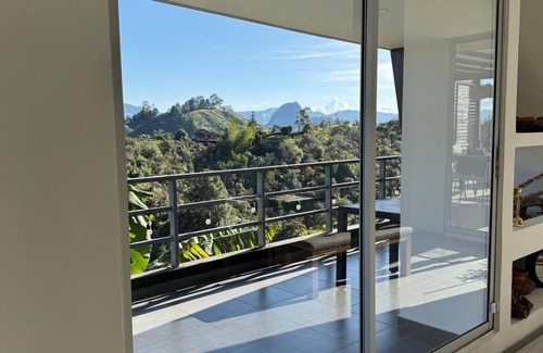 Guatape House | Mountain Home Close to Guatape Pueblo W/Jacuzzi