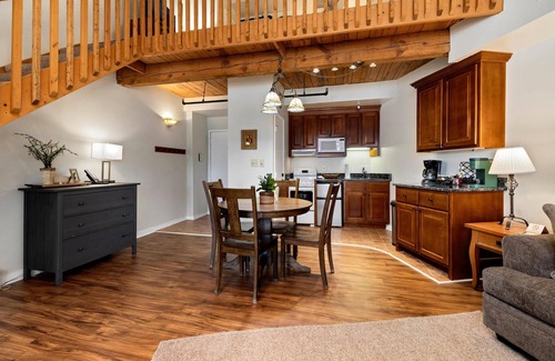 Wintergreen Condo | Mountain Inn Lodge 77 with Wintergreen Advantage
