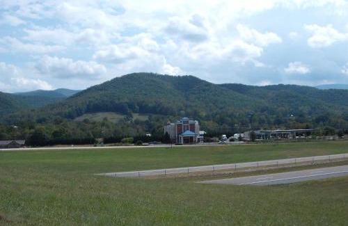 Erwin Hotel | Mountain Inn & Suites