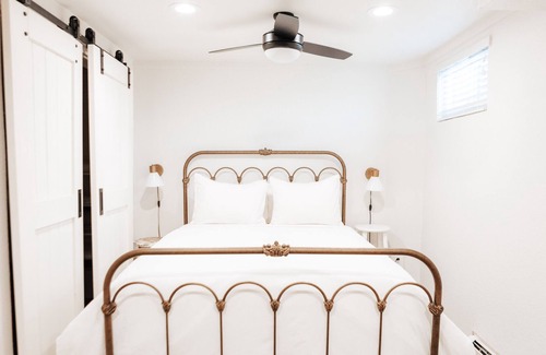 Littleton House | Mountain Inspired 2br 1ba Private Suite