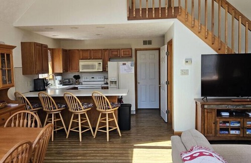 Albrightsville House | Mountain Jewel 3bed|3bath spacious family retreat