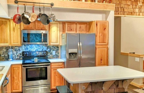 Drums House | Mountain Lake Retreat, Fun, Sun, Fishing and Relaxing! Drums, Pa