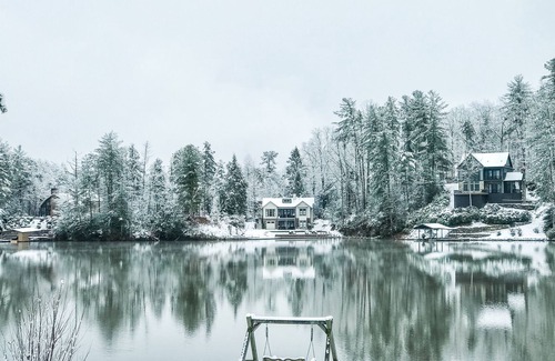 Tamassee House | Mountain Lake Retreat at Lake Cherokee