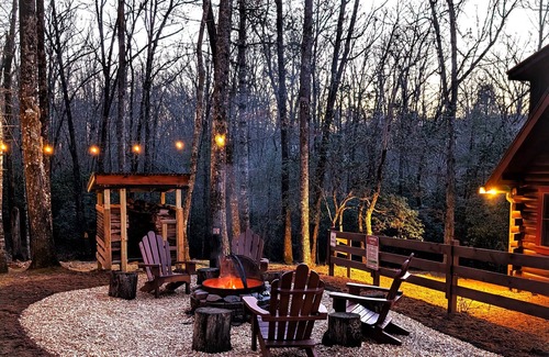 Brasstown Cabin | Mountain Laurel Cabin, Private Acre Size Pond, Folk School, Fishing, Dish,WiFi
