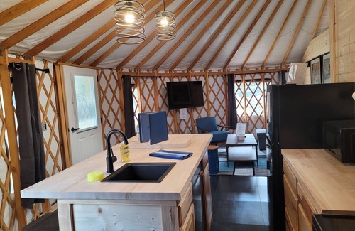 Maggie Valley House | Mountain Laurel, Yurt Village (#73) Big Blue Yurt