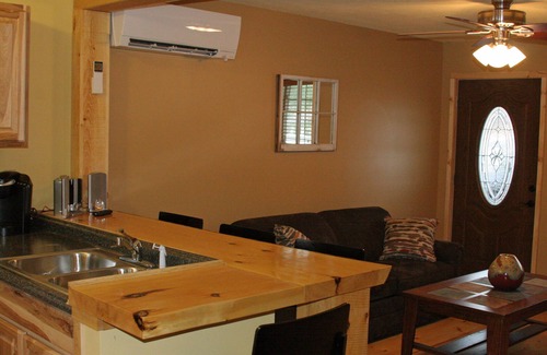 Intervale Condo | Mountain Lodge Style Condo Suite - 5 mins to Storyland/North Conway