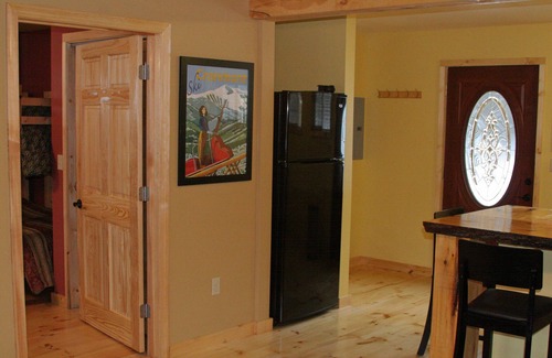 Intervale Condo | Mountain Lodge Style Condo Suite - 5 mins to Storyland/North Conway