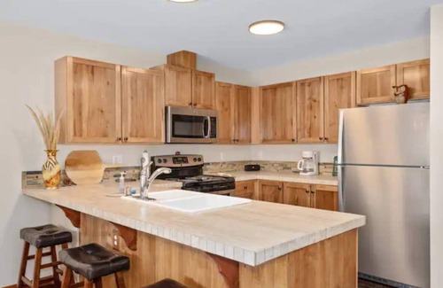 Downtown Leavenworth Condo | Mountain Lodge