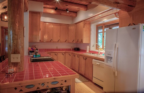Carbondale House | Mountain Log Cabin in private neighborhood on Crystal River w/On Site Fishing
