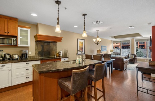 Canmore Condo | Mountain Luxury Resort