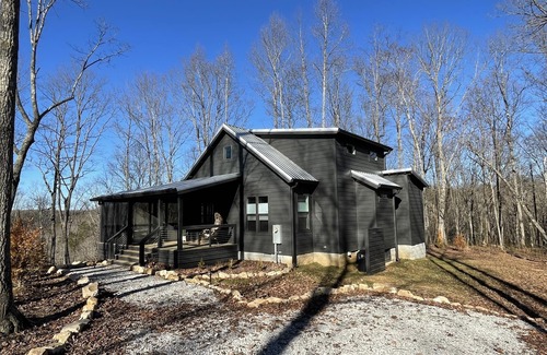 Monteagle Cabin | Mountain Mama at The Retreat at Sunset Bluff