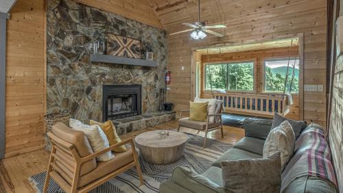 Morganton House | Mountain Meadow Lodge