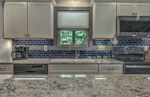 Morganton Cabin | Mountain Meadow Lodge - Pet Friendly | Large Private Yard | 4 King Beds