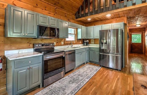 Cherry Log Cabin | Mountain Melody - Mountain View | Hot Tub | Game Room | Firepit