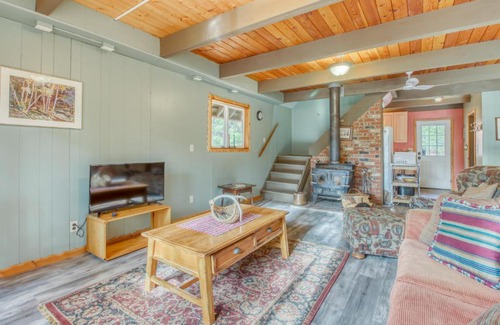 Ardenvoir House | Mountain Music Cabin
