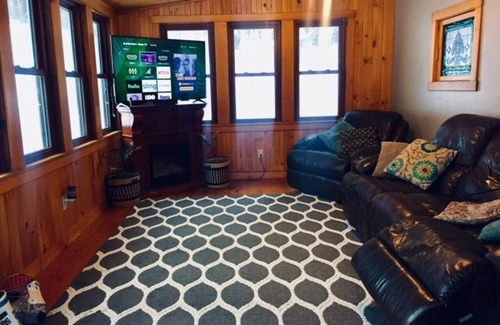Barton House | Mountain Pines Vacation Rentals Ski,snowboard,snowmobile,four wheeling, and more