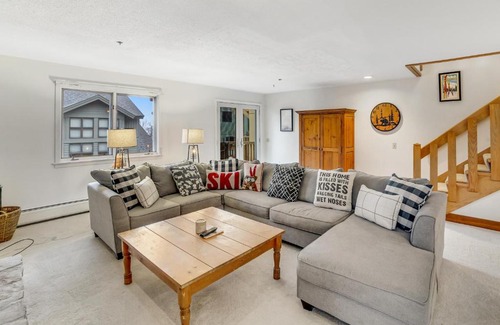 Stratton Mountain House | Mountain Reach 46