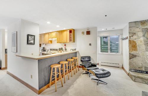 Stratton Mountain House | Mountain Reach 46