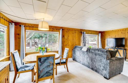Cascade House | Mountain Retreat at Base of Pikes Peak!