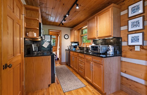 Blowing Rock Cabin | Mountain Retreat in Blowing Rock