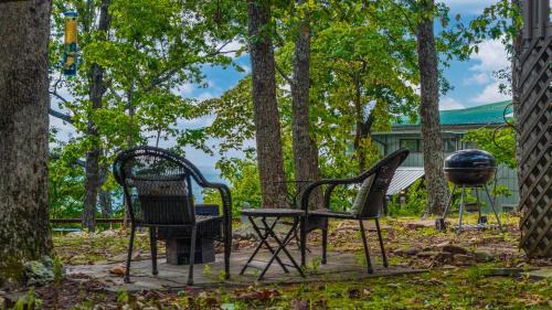 Mentone House | Mountain Retreat Ruby's Roost House