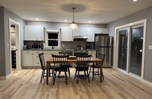 Littleton House | Mountain Retreat-Scenic View-Babbling BrooknWalk to: shop-brewery-covered bridge
