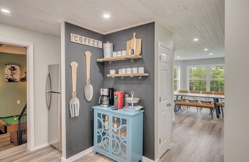 Albrightsville House | Mountain Retreat with Hot Tub, Fire Pit, Games and fully fenced in yard