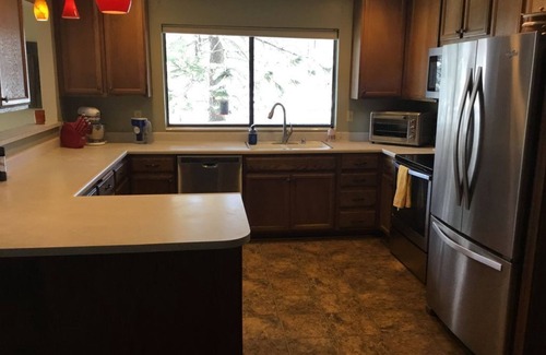 Plumas Eureka Estates House | MOUNTAIN RETREAT ON BEAUTIFUL POND AND GOLF COURSE