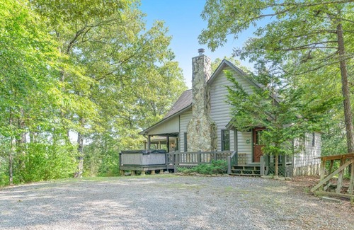 Mineral Bluff House | Mountain Rivers Lodge
