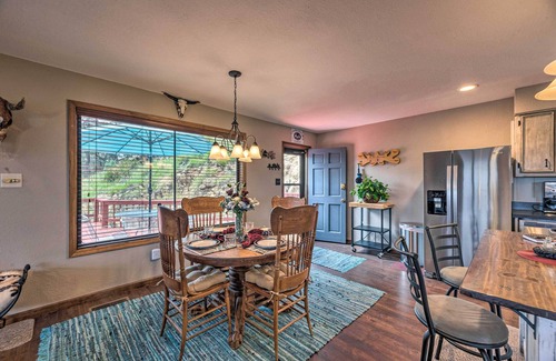 Ruidoso Cabin | ‘Mountain’s Majesty’ Cabin w/Hot Tub & Mtn Views!