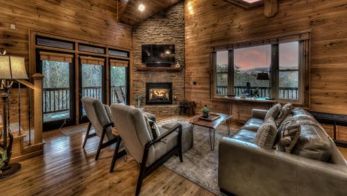 Foxfire Estates House | Mountain Solace