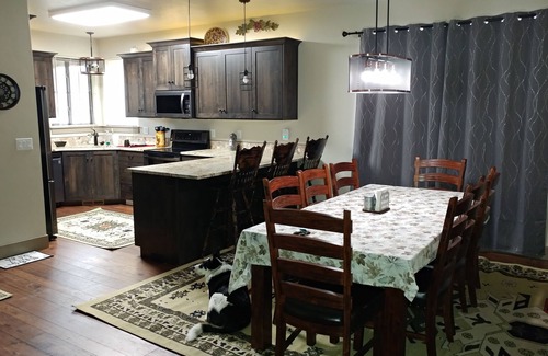 McCall House | Mountain Solar Home, sleeps 8