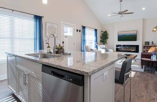 Fairview House | Mountain Star with Discounted Pricing!