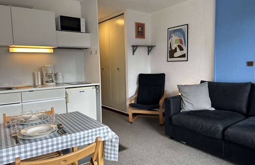 Montgenevre Apartment | Mountain Studio for 2 with West Balcony and Wi-Fi - Comfort in Montgenèvre