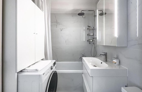 Veytaux Apartment | Mountain Sunrise Studio