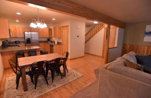 McCall House | Mountain Therapy by Casago McCall - Donerightmanagement