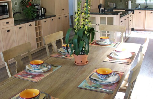 Kailua-Kona House | Mountain Thunder Coffee Plantation Retreat with FREE 4x4 Tour