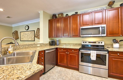 Maggie Valley Condo | Mountain View and 8th green! 70" TV, gas fireplace, Fast WIFI,Amenities included
