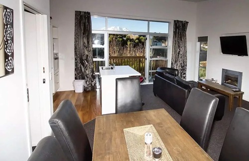 Ohakune House | Mountain View Apartments Ohakune - 27A&C/8 BDR