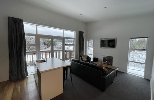 Ohakune House | Mountain View Apartments Ohakune - 27A&C/8 BDR