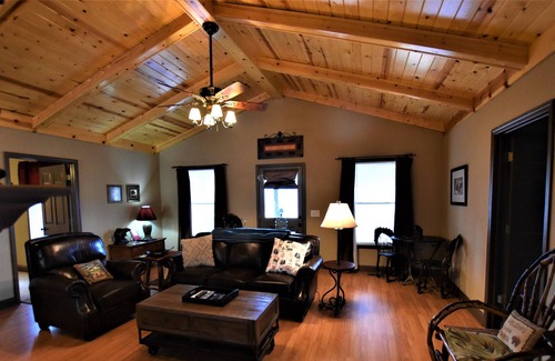 Cleveland Cabin | Mountain View Cabin · Gorgous Mt Yonah Views! FIBER OPTIC HIGH SPEED INTERNET!
